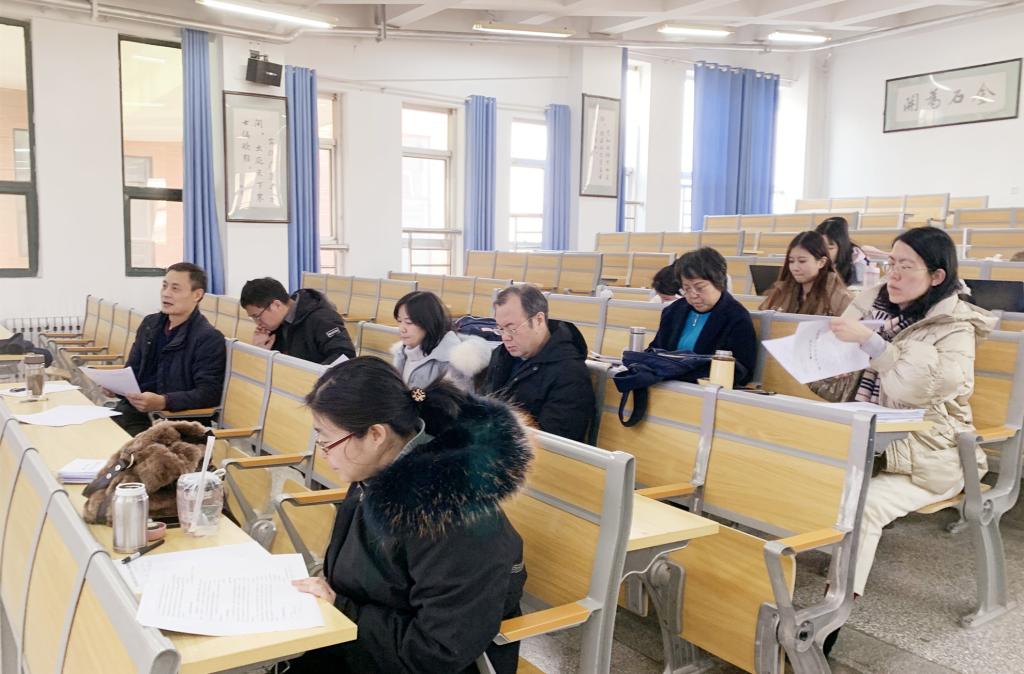 bevictor伟德官网2020级国际商务研究生论文开题答辩顺利举行