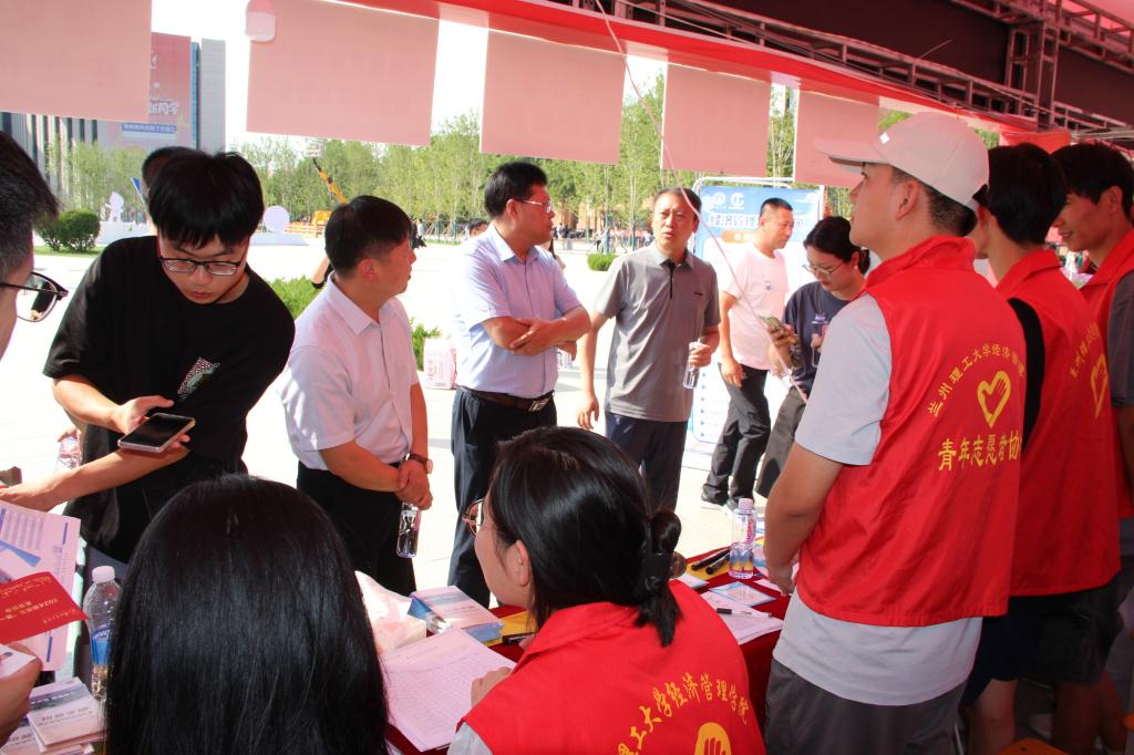 满“新”欢喜，如约而至 bevictor伟德官网2024级迎新工作圆满结束