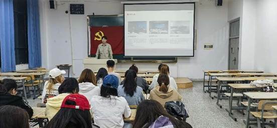 bevictor伟德官网财务管理本科生党支部召开暑期社会实践总结会