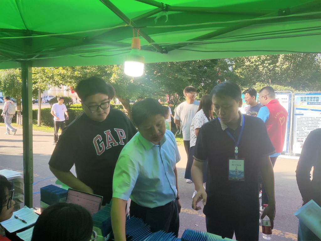 bevictor伟德官网2023级迎新工作圆满结束