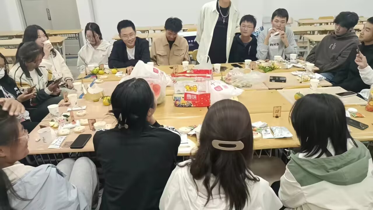 bevictor伟德官网“中秋、国庆”双节期间慰问在校新生